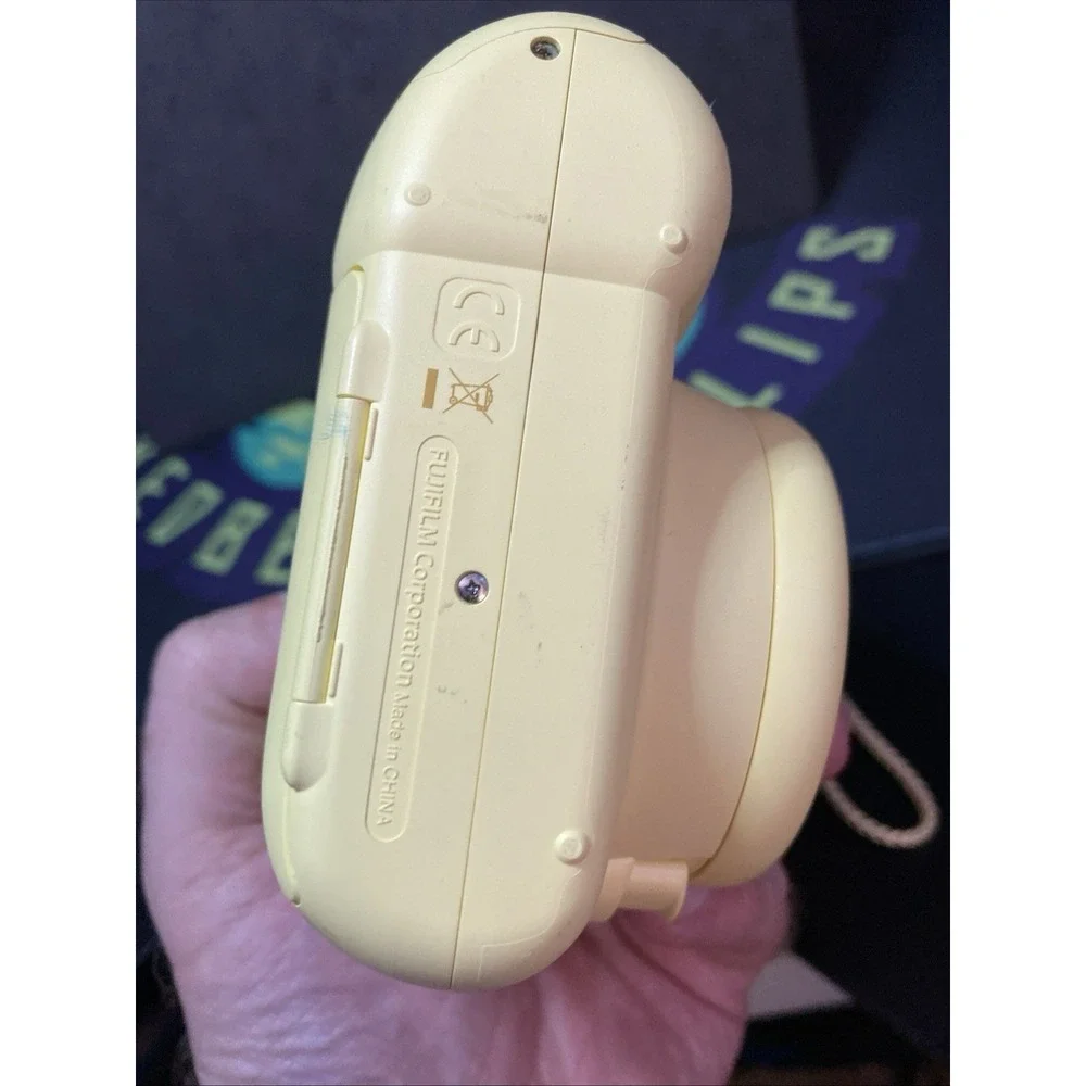 Fujifilm instax mini 8 Instant Camera Yellow  Rare Nice D3